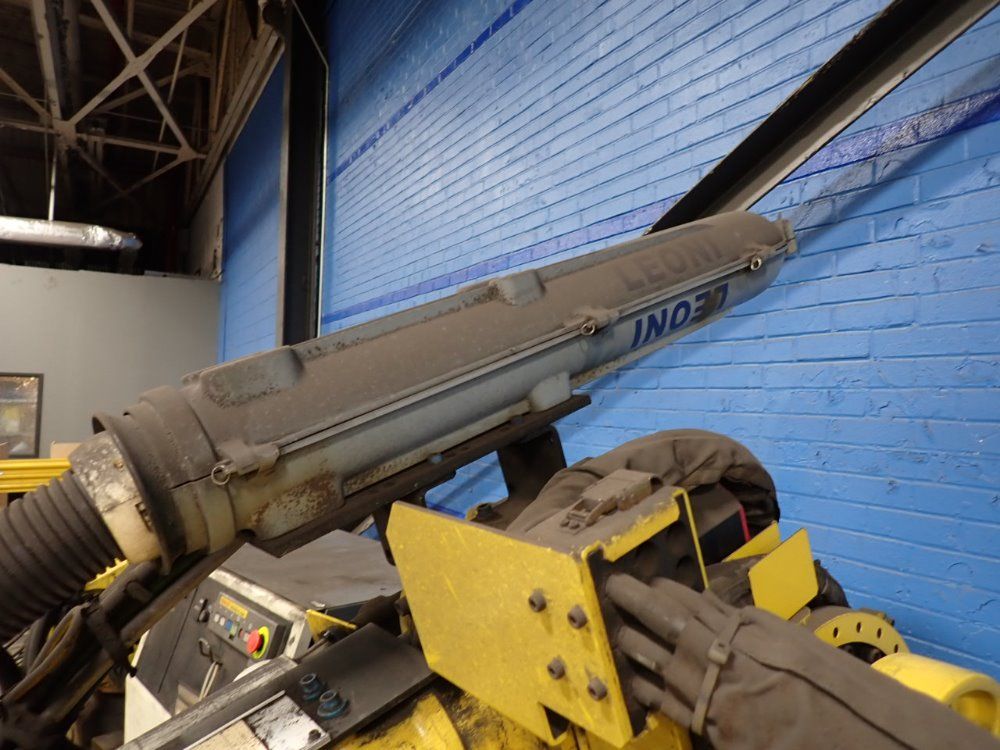 Fanuc R-2000ia Robot - R-2000ia 165f