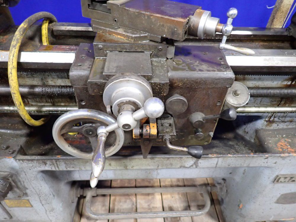 Maxturn Max-800 Lathe - Max-800