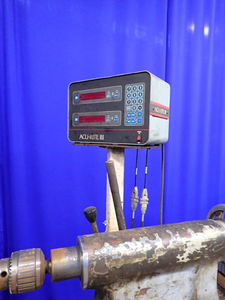 Maxturn Max-800 Lathe - Max-800