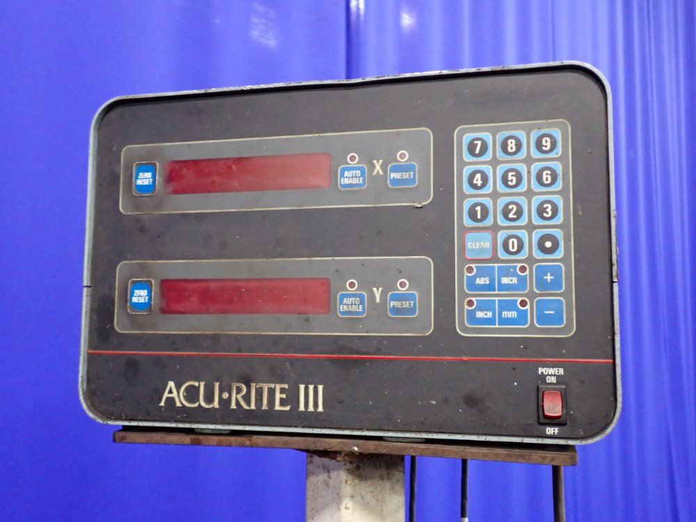 Maxturn Max-800 Lathe - Max-800