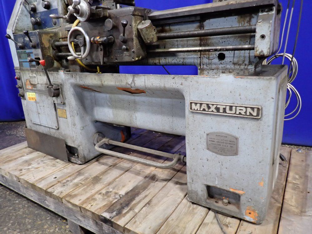 Maxturn Max-800 Lathe - Max-800