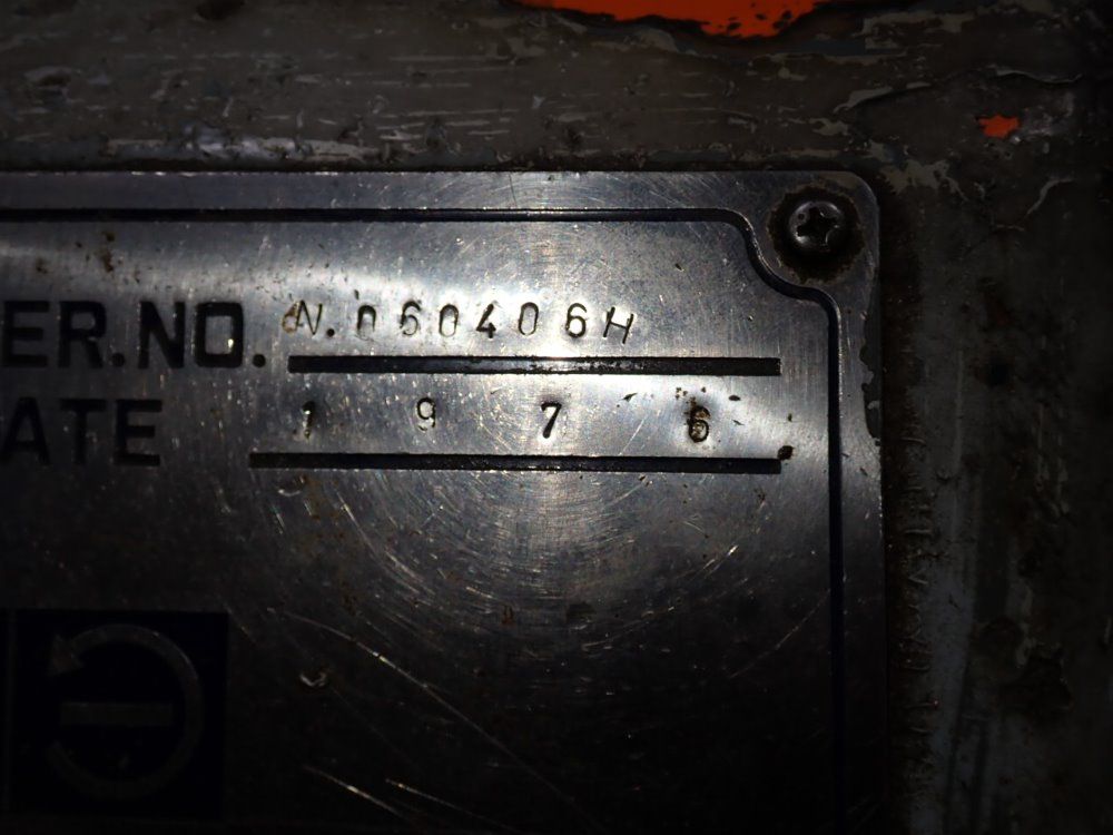 Maxturn Max-800 Lathe - Max-800