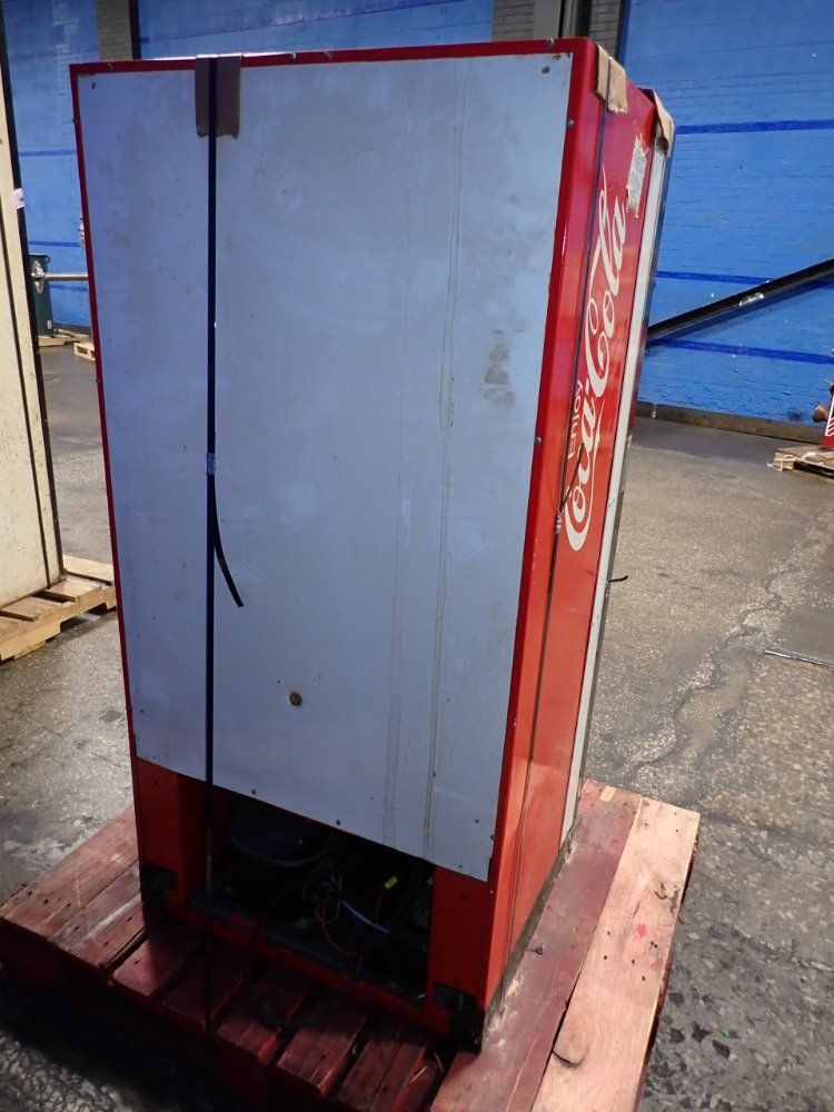 Dixie-narco Vending Machine - Dncb 180/10s-5