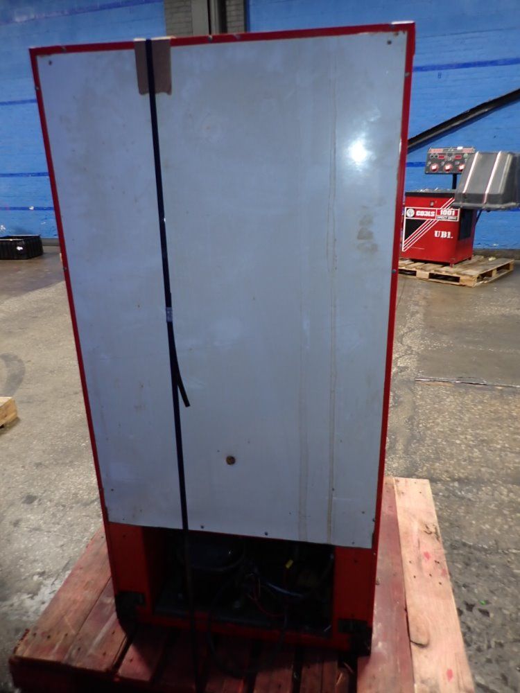 Dixie-narco Vending Machine - Dncb 180/10s-5