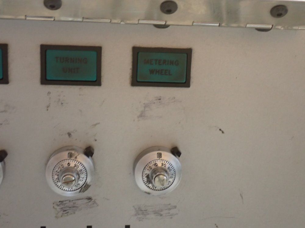 Autolabe Automatic Wipeon  Label Pplicator