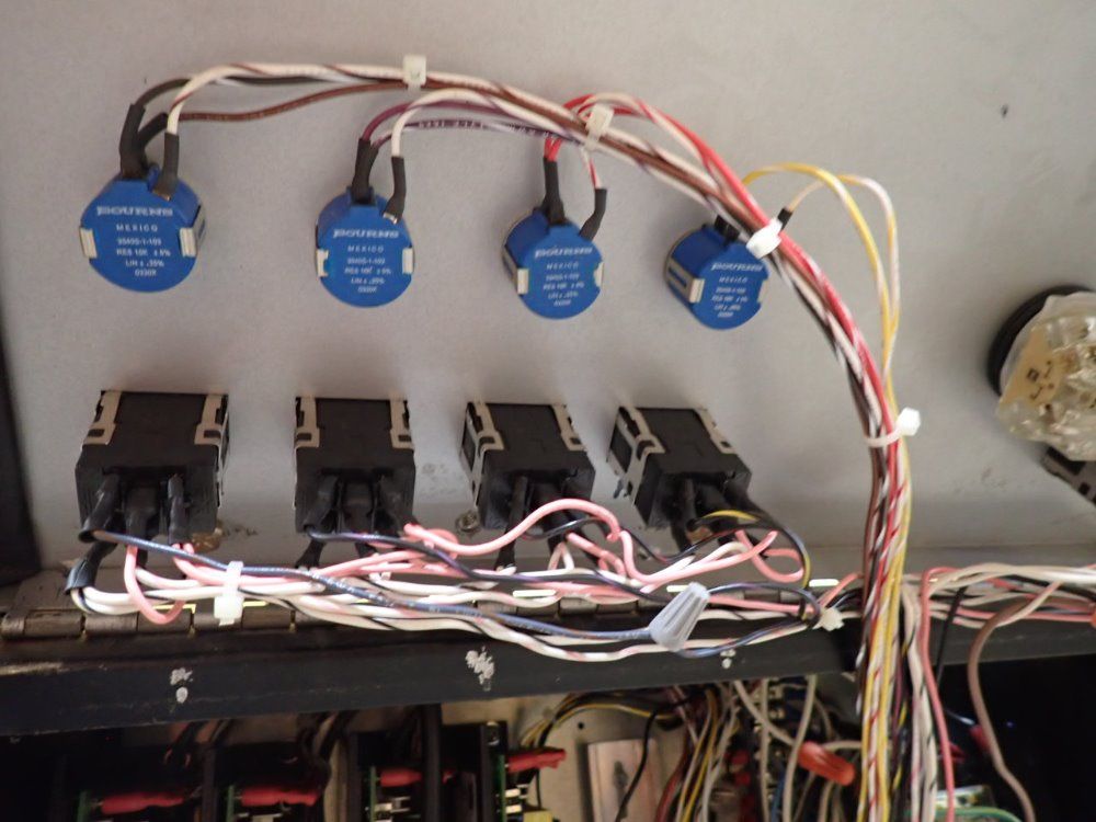 Autolabe Automatic Wipeon  Label Pplicator