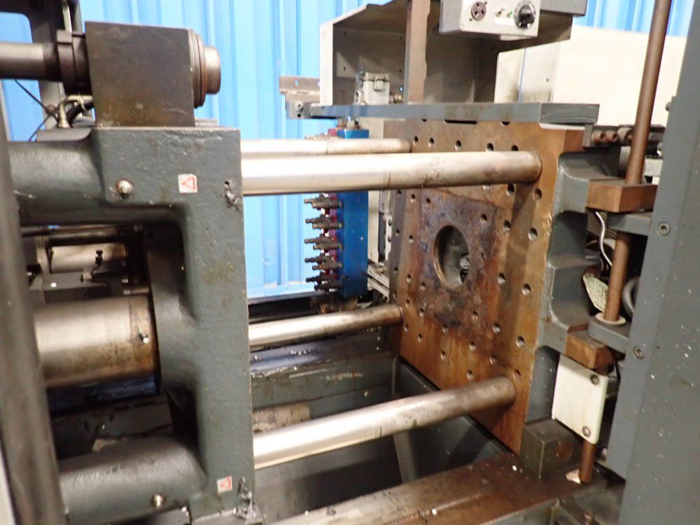 Demag 22a/210bar/15x18x17 Injection Molding Machine - Ergotech System