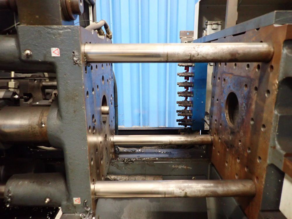 Demag 22a/210bar/15x18x17 Injection Molding Machine - Ergotech System