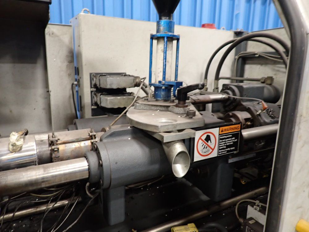 Demag 22a/210bar/15x18x17 Injection Molding Machine - Ergotech System