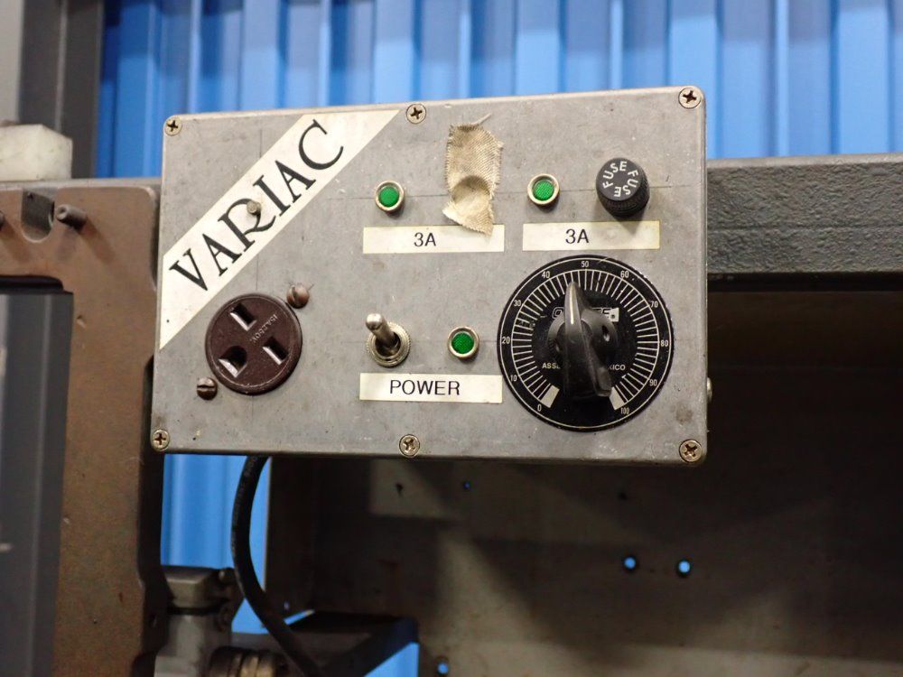 Demag 22a/210bar/15x18x17 Injection Molding Machine - Ergotech System