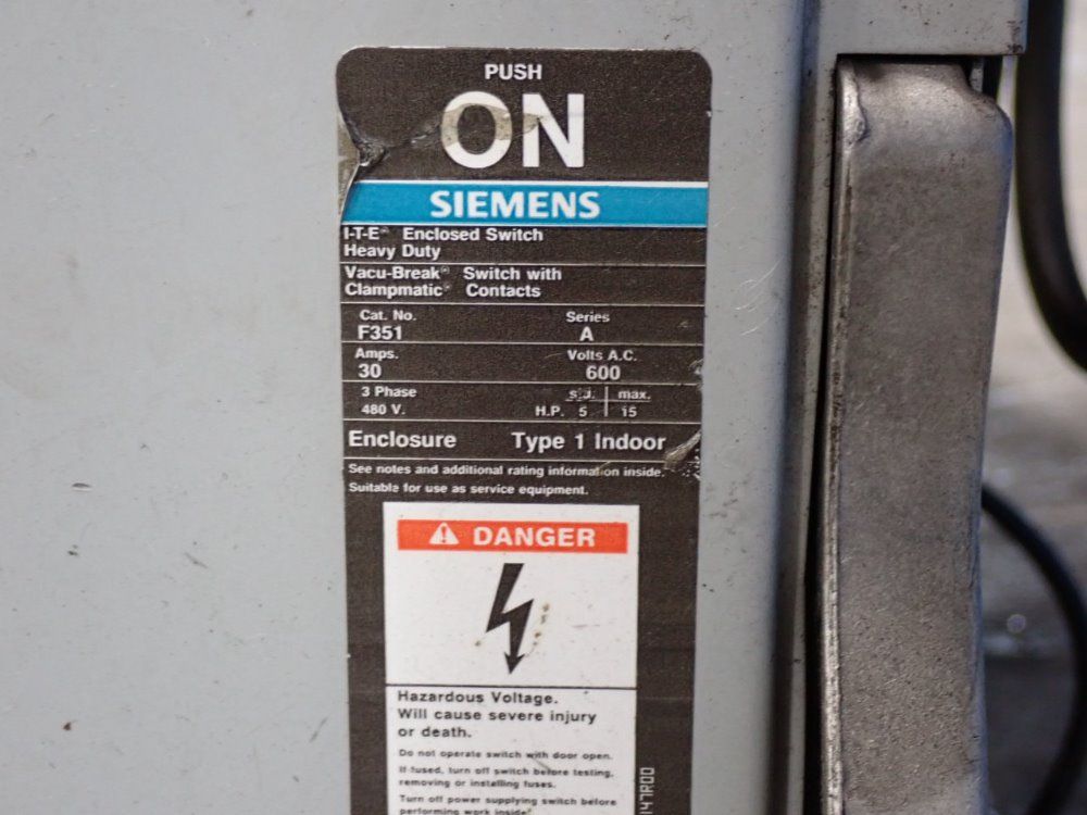 Demag 22a/210bar/15x18x17 Injection Molding Machine - Ergotech System