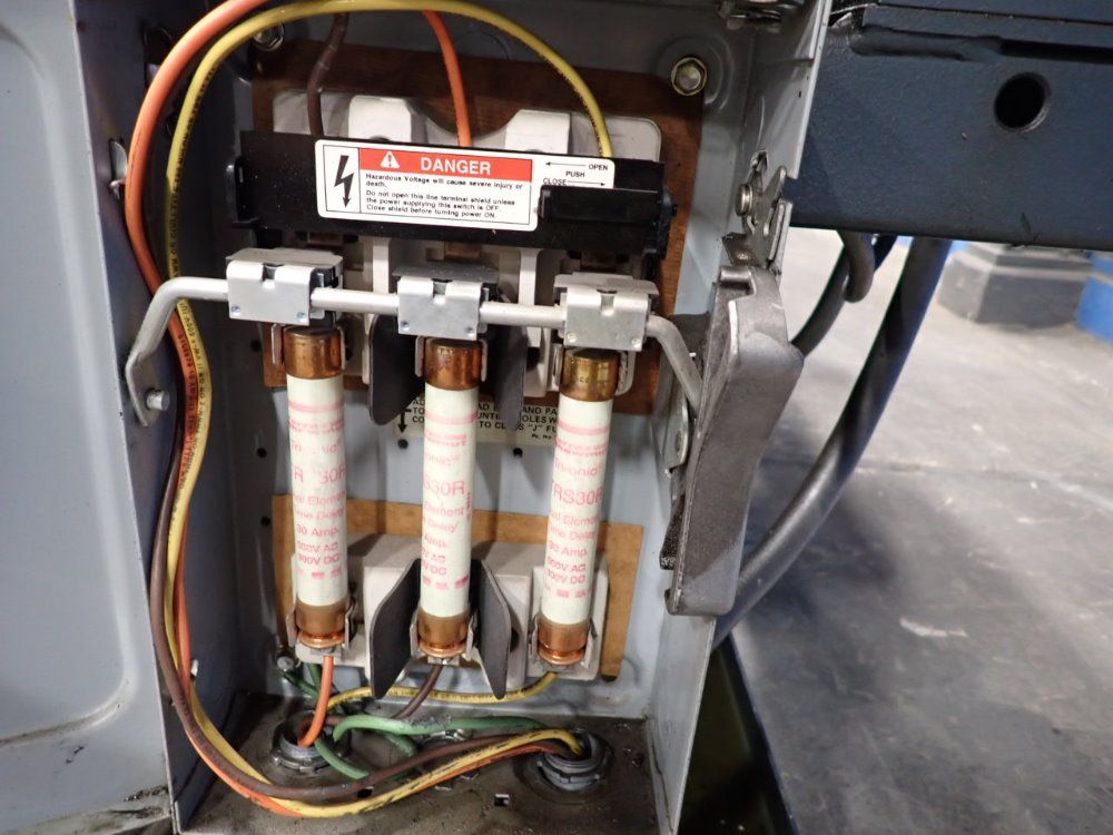 Demag 22a/210bar/15x18x17 Injection Molding Machine - Ergotech System