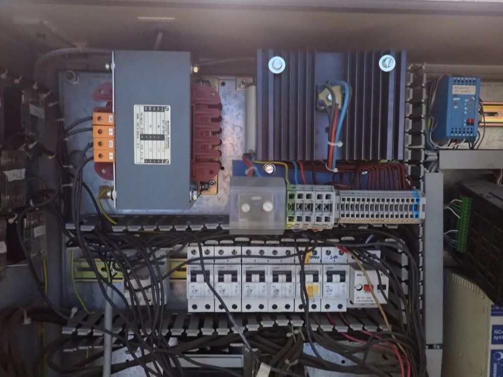 Demag 22a/210bar/15x18x17 Injection Molding Machine - Ergotech System