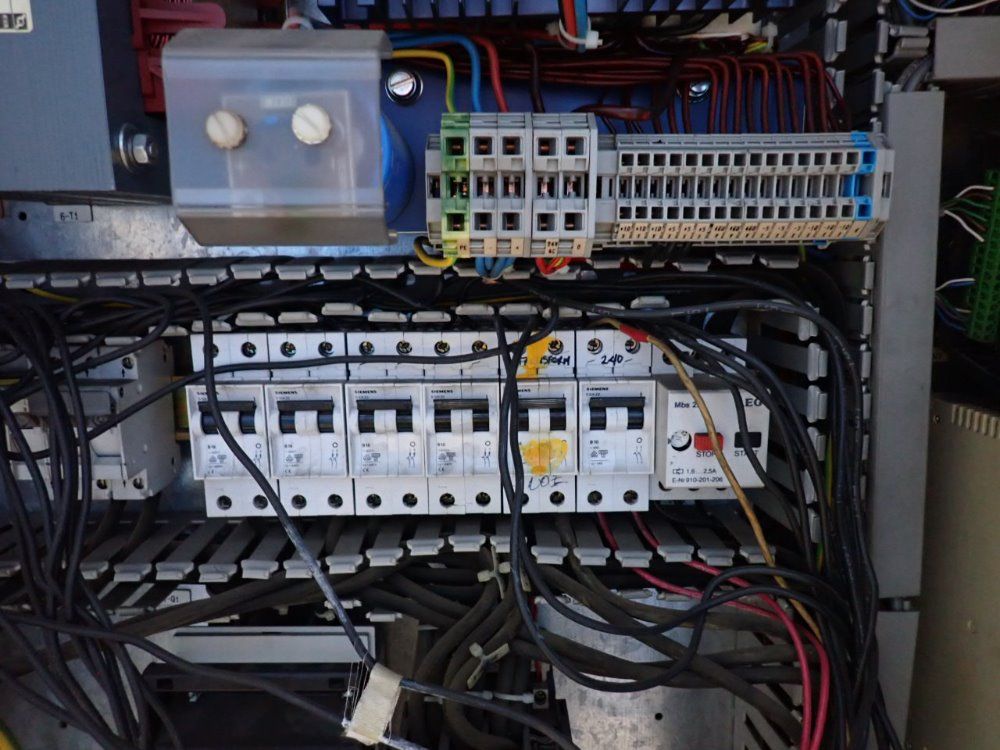 Demag 22a/210bar/15x18x17 Injection Molding Machine - Ergotech System