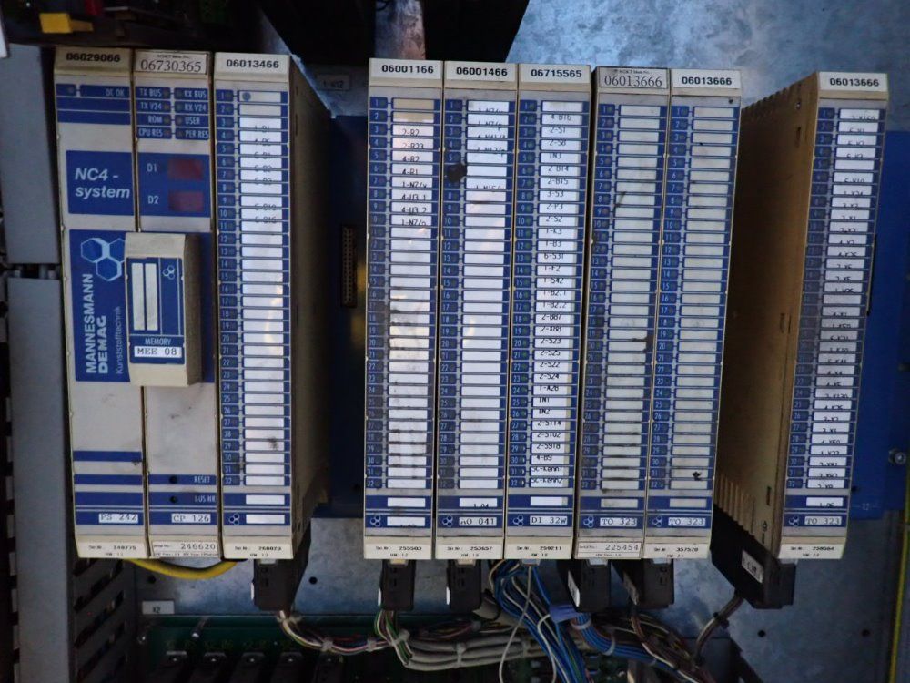 Demag 22a/210bar/15x18x17 Injection Molding Machine - Ergotech System