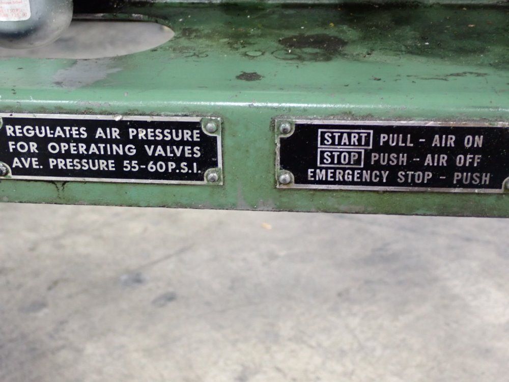 Lipe Rollway 196" Auto Bar Feeder - 68aml