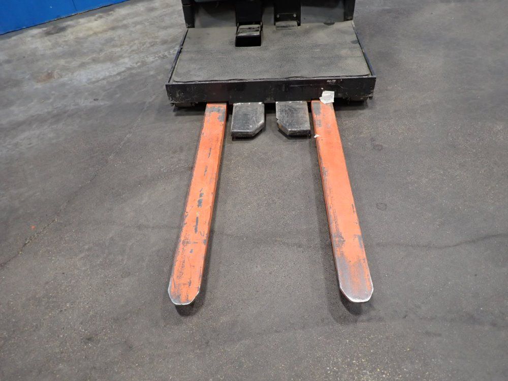 Toyota 3000 Lbs Electric Order Picker - 6bpu15