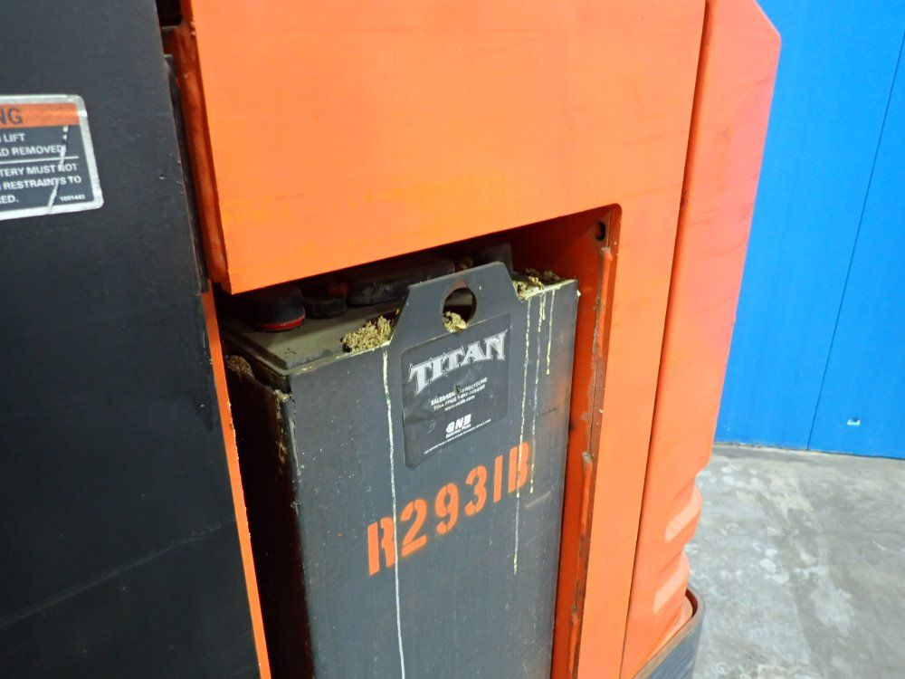 Toyota 3000 Lbs Electric Order Picker - 6bpu15