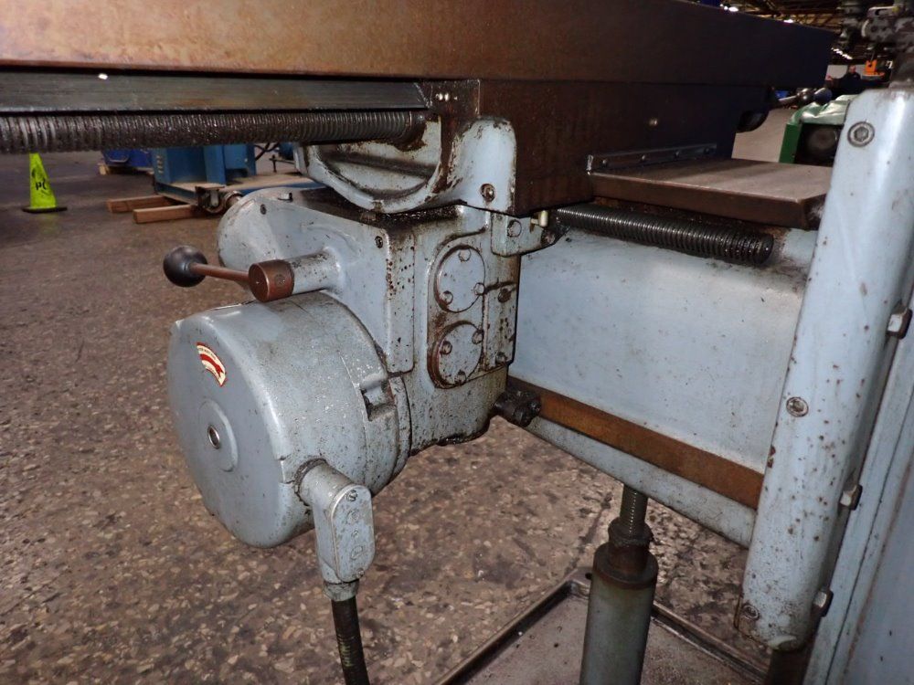 Tree 42" X 10 1/2" 2uvr Vertical Mill - 2uvr