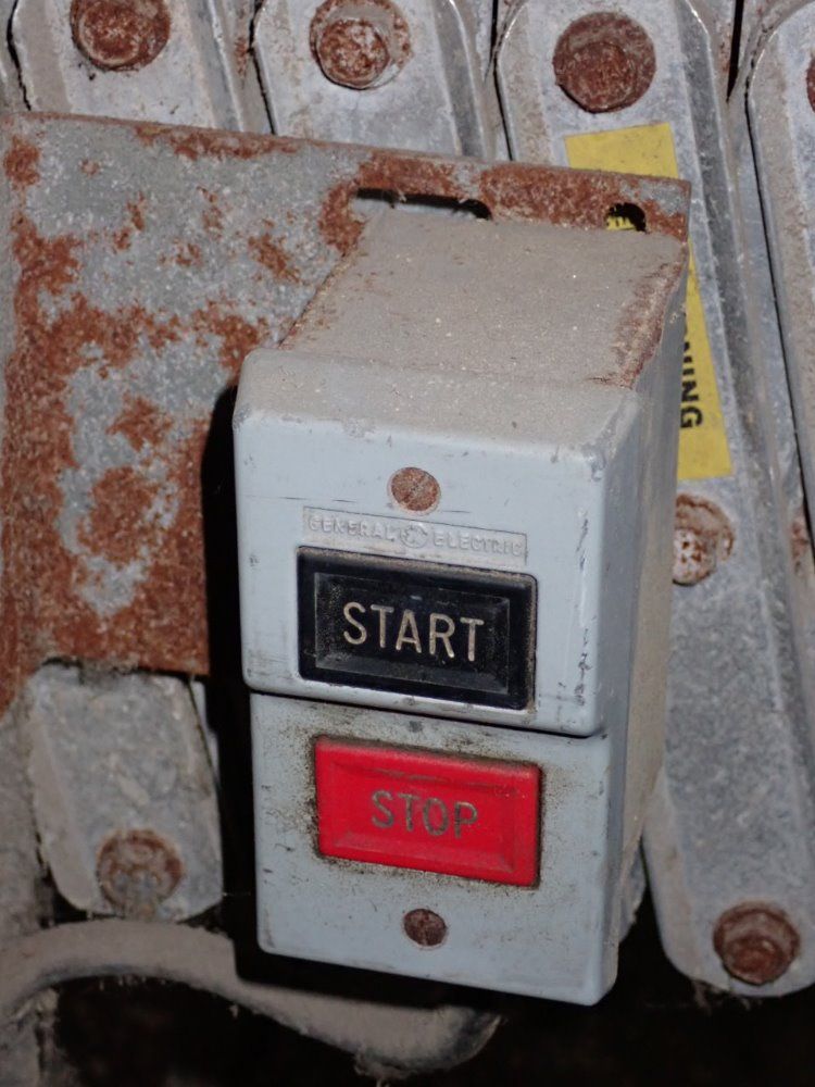 Best Flex 250"l X 8"w Accordion Roller Conveyor