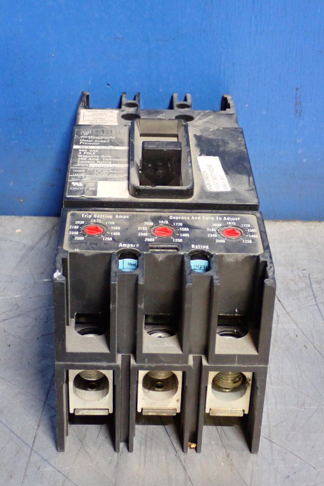 Westinghouse 250 Amps Circuit Protector - Mcp532500