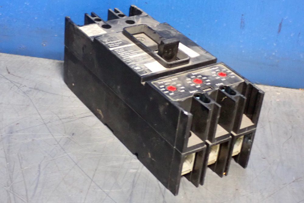 Westinghouse 250 Amps Circuit Protector - Mcp532500