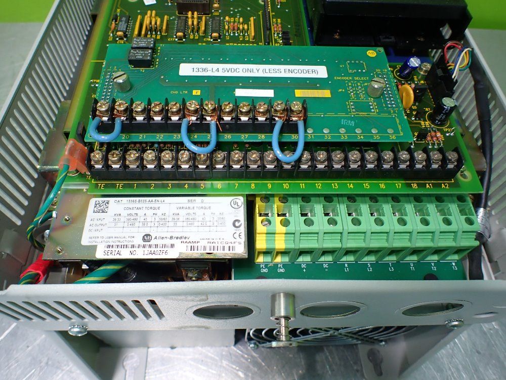 Allenbradley Allenbradley 1336sb025aaenl4 1336 Plus Servo Drive Unit