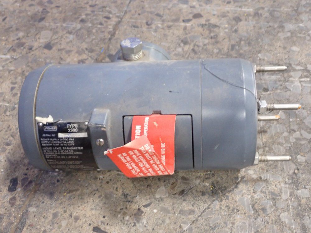 Fisher Liquid Level Transmitter - 2390