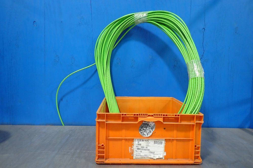 Leoni 6" X 10" Tubing