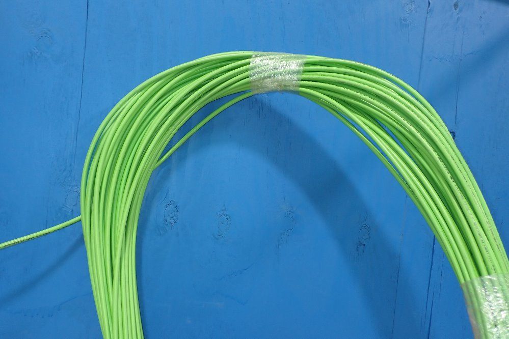 Leoni 6" X 10" Tubing