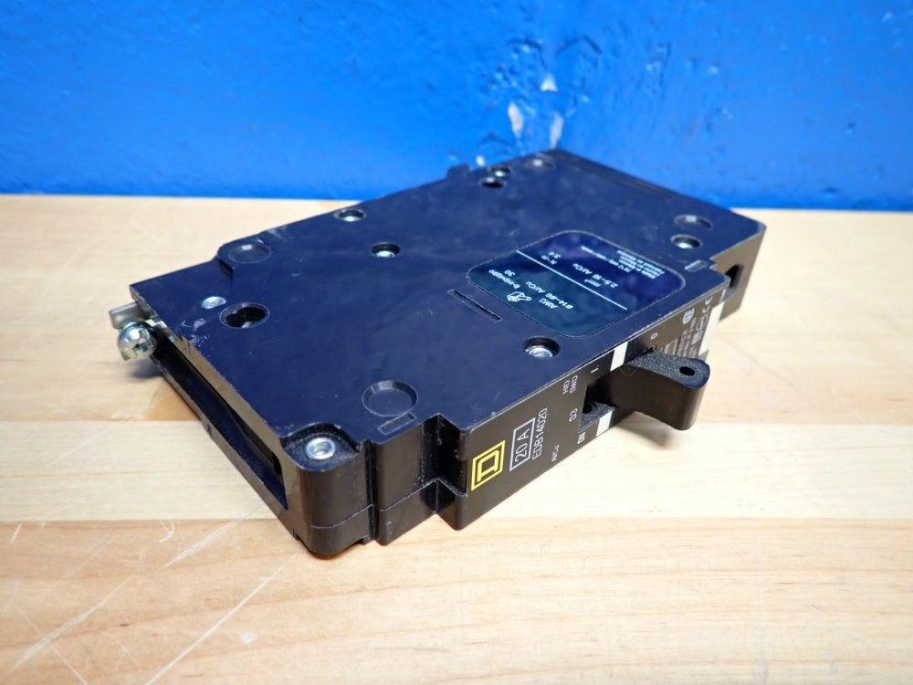 Square D Edb14020 Circuit Breaker, 20a 1p - Edb14020