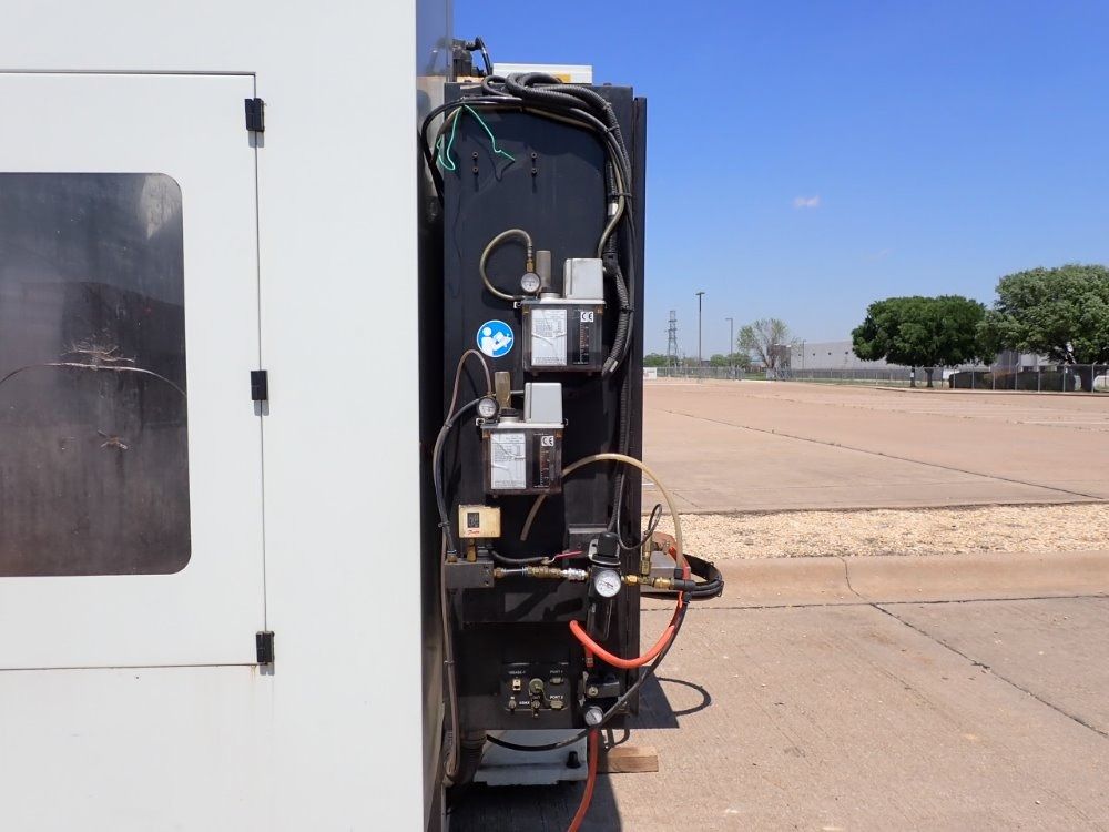 Hurco X: 64" Y: 33.8" Z: 29.9" Cnc Vertical Machining Center - Vmx64/40t