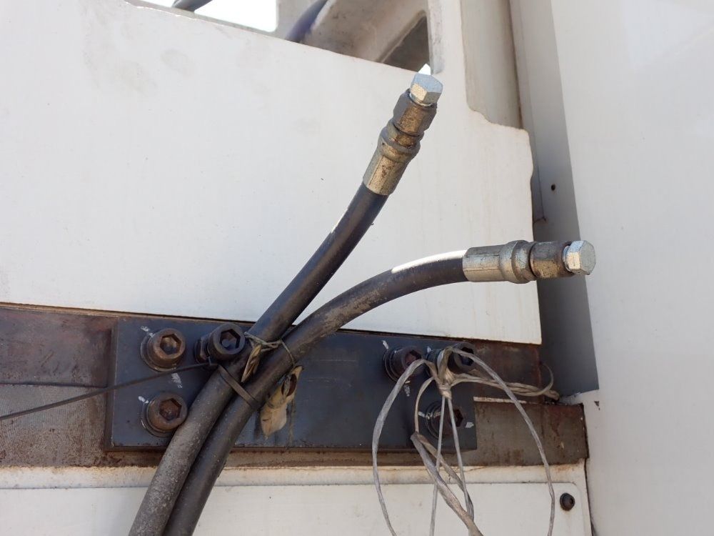 Hurco X: 64" Y: 33.8" Z: 29.9" Cnc Vertical Machining Center - Vmx64/40t