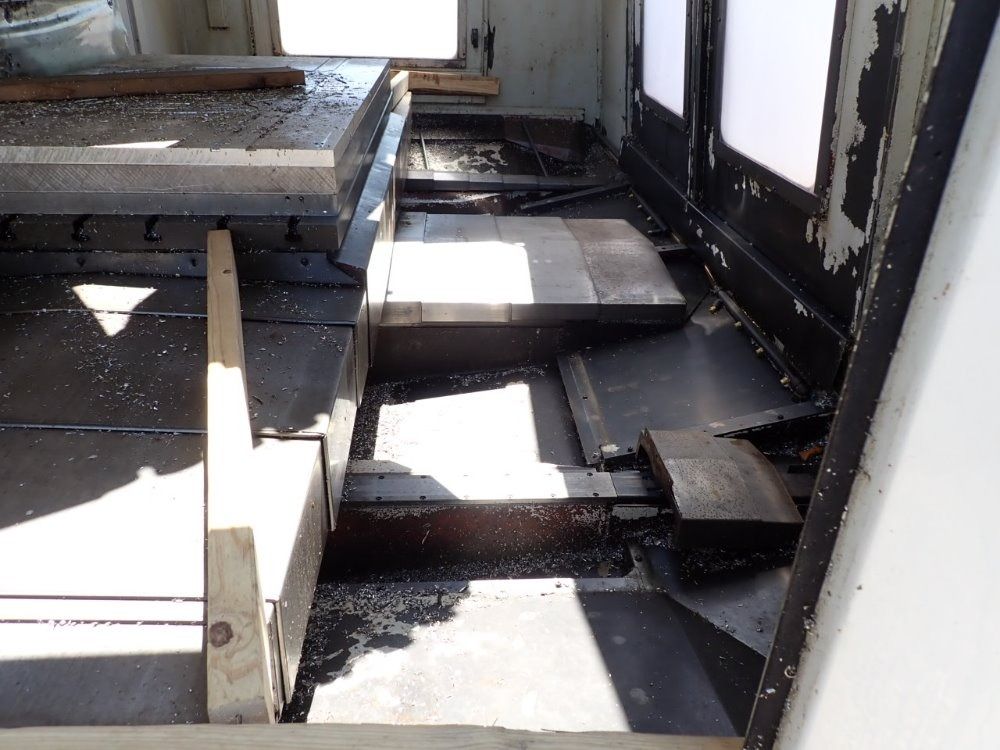 Hurco X: 64" Y: 33.8" Z: 29.9" Cnc Vertical Machining Center - Vmx64/40t