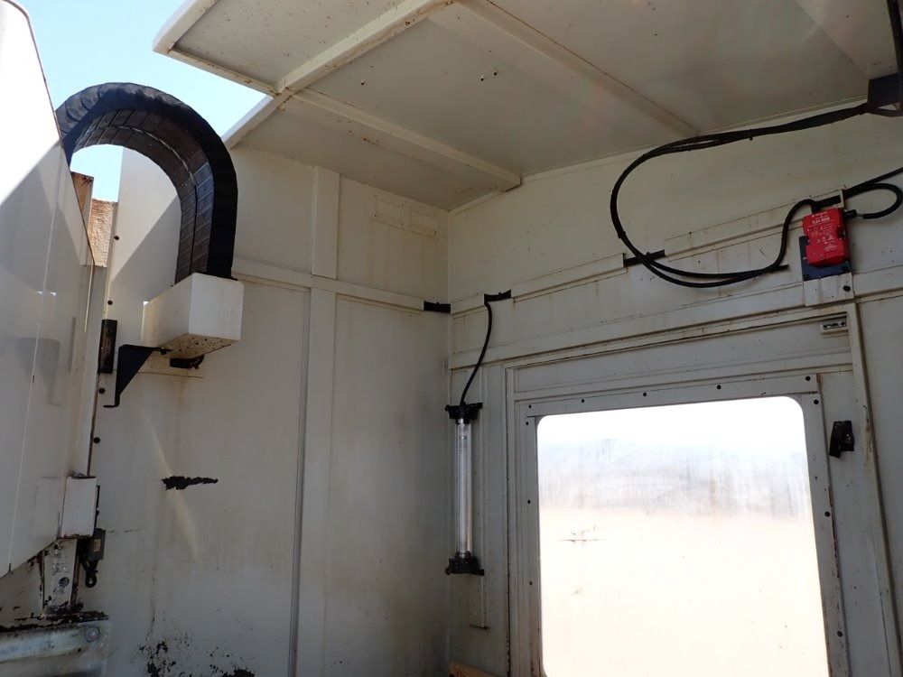 Hurco X: 64" Y: 33.8" Z: 29.9" Cnc Vertical Machining Center - Vmx64/40t