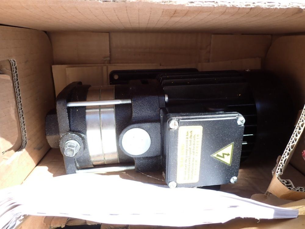 Hurco X: 64" Y: 33.8" Z: 29.9" Cnc Vertical Machining Center - Vmx64/40t