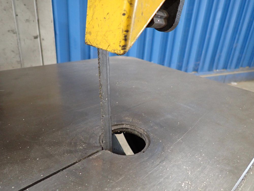 Enco 20" Vertical Bandsaw - 00361014