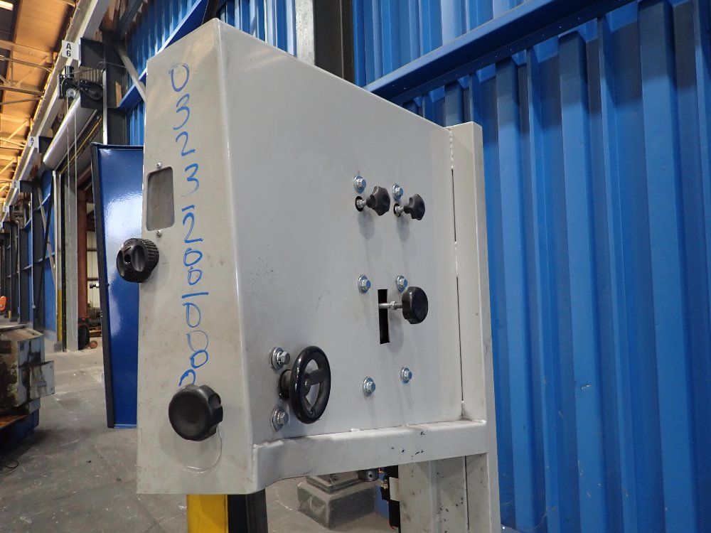 Enco 20" Vertical Bandsaw - 00361014