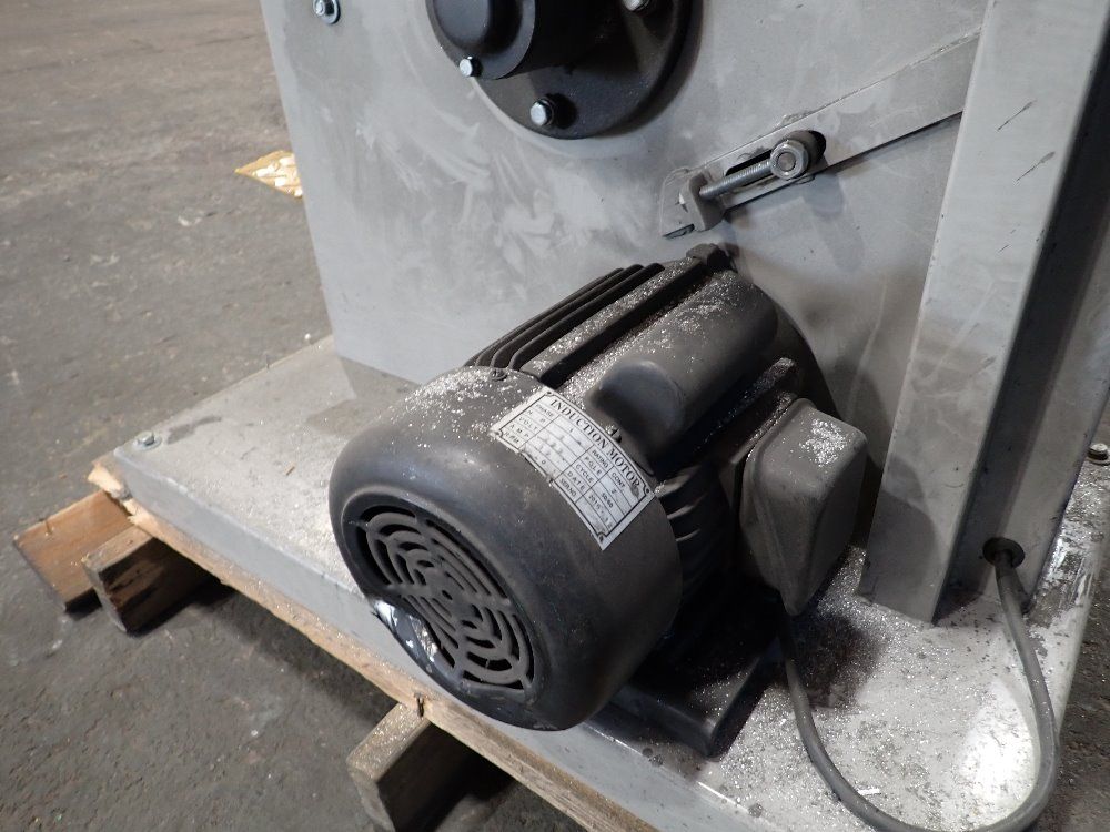 Enco 20" Vertical Bandsaw - 00361014