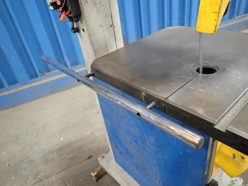 Enco 20" Vertical Bandsaw - 00361014