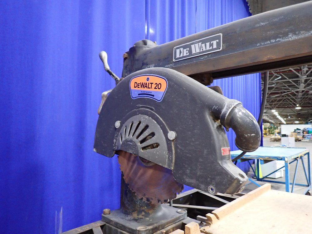Dewalt 13" Radial Arm Saw - Ge