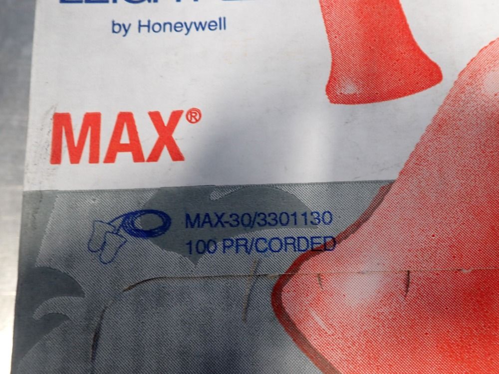 Howard Leight (3 Boxes) = 100 Pcs Corded Ear Plugs