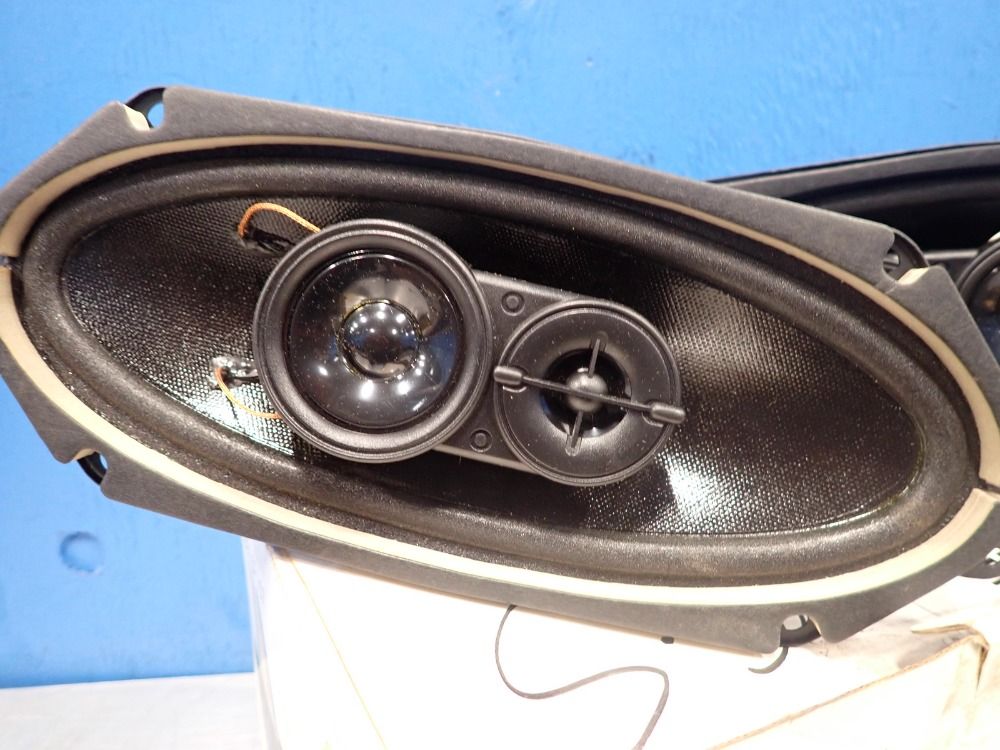 Sentrek 4 Ohms 4"x10" Speakers - Sr107