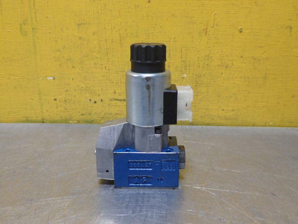 Rexroth R900570744 Solenoid Valve - R900570744