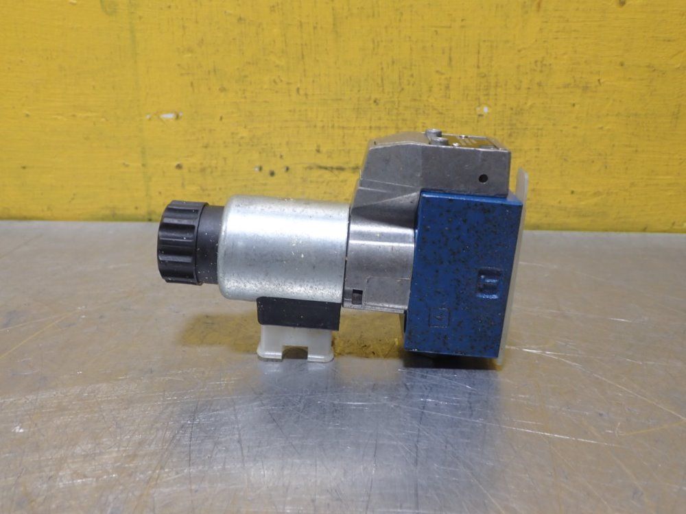 Rexroth R900570744 Solenoid Valve - R900570744