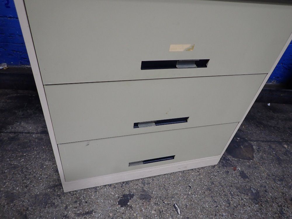Royalmetal Lateral File Cabinet