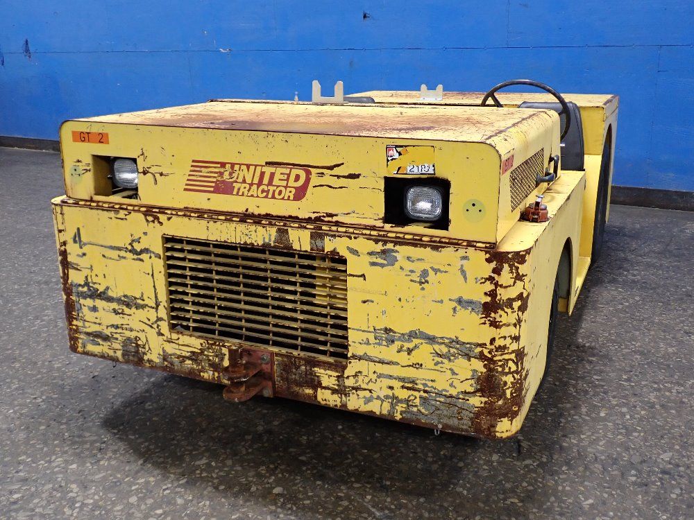 United Tractor 12000 Lbs Pushback Tractor - Sml-120f