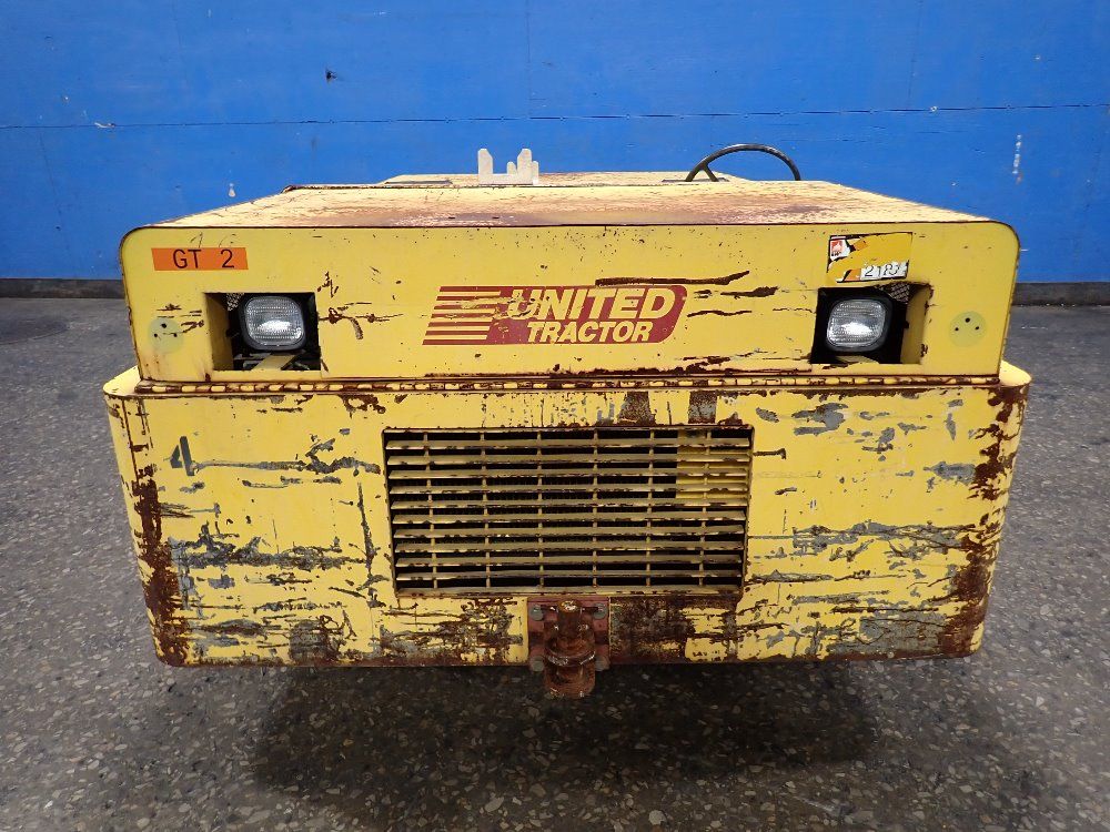 United Tractor 12000 Lbs Pushback Tractor - Sml-120f