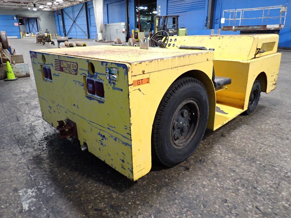 United Tractor 12000 Lbs Pushback Tractor - Sml-120f