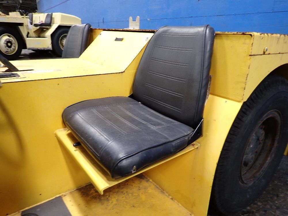 United Tractor 12000 Lbs Pushback Tractor - Sml-120f